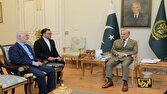 دیدار وزیر کشور با نخستوزیر پاکستان در اسلامآباد