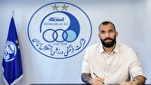 چشمی قرارداد خود را با استقلال تمدید کرد
