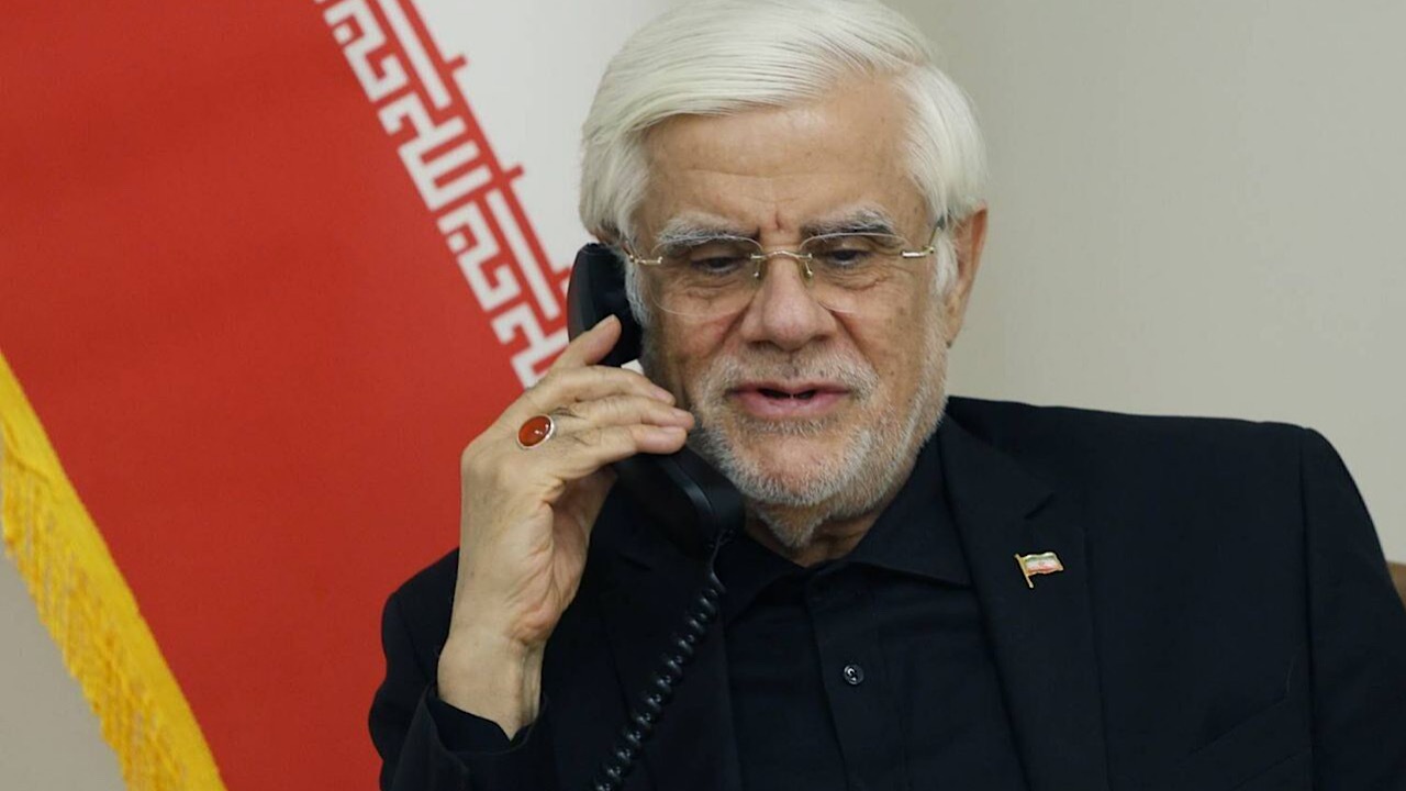 گفتوگوی تلفنی عارف با مسئولان ملی و استانی ستاد اربعین در مرز مهران