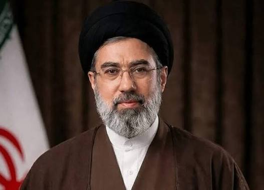 چرا از آیتالله سید مجتبی خامنهای هیچ صدا و ویدئویی منتشر نمیشود؟