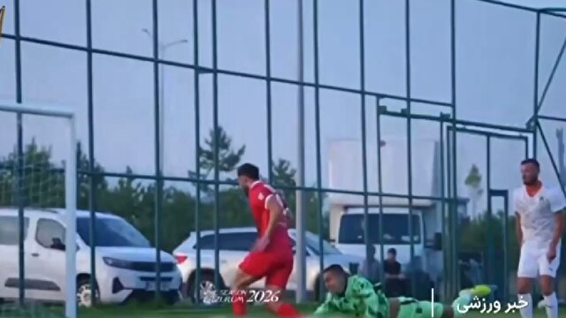 حضور تیم فوتبال پرسپولیس در مرکز پزشکی ایفمارک + فیلم