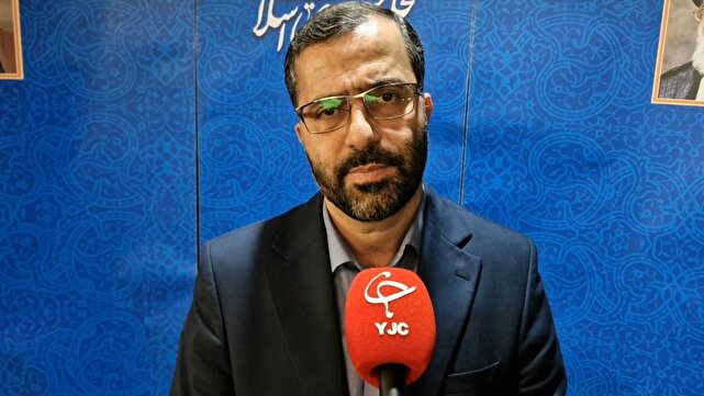 اینکه دولت میگوید ارز ندارد را قبول نداریم