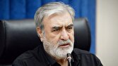 عزیزی: آمریکا با عذرخواهی از مردم ایران، منطقه را ترک خواهد کرد