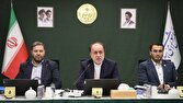 تنگه هرمز در ید ایران است/ بازنشستگان باید ۹۰ درصد حقوق شاغلان را دریافت کنند